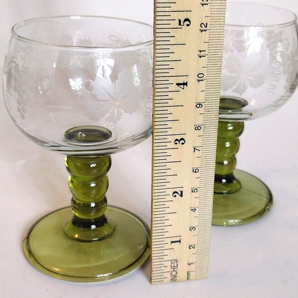 Vintage wine glasses 🍷1960's 1970's - Picture 2 of 5